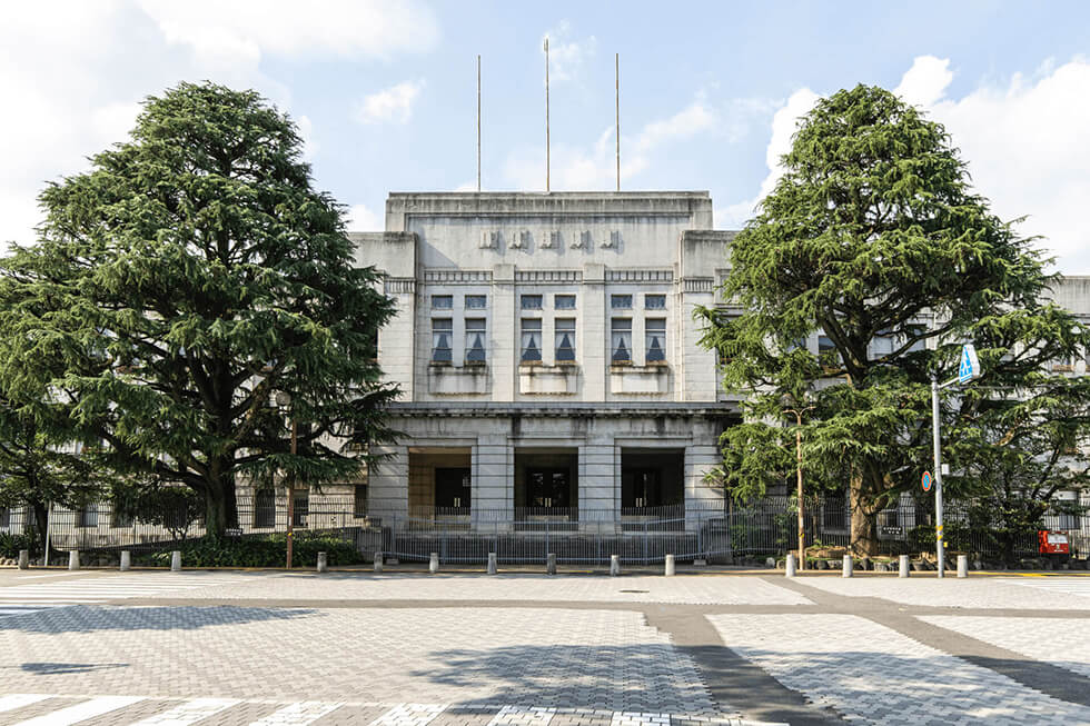 旧岐阜県庁舎を正面から見た写真